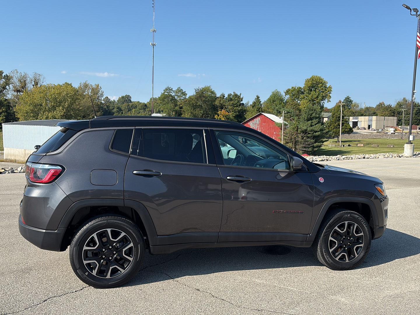 2019 Jeep Compass Trailhawk photo 3