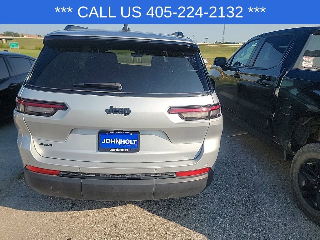 2024 Jeep Grand Cherokee Altitude photo 13