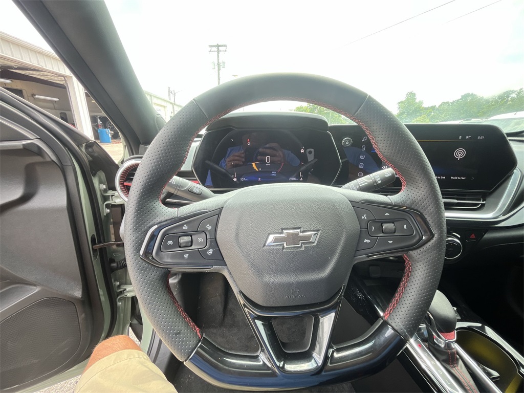 2024 Chevrolet Trax photo 14