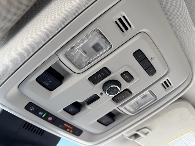 2023 Gmc Yukon Denali photo 24