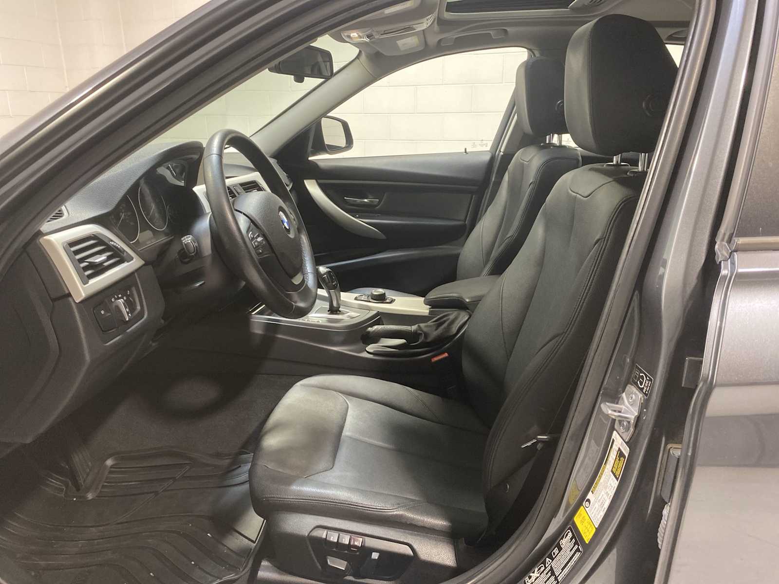 Used 2014 BMW 3 Series 320i with VIN WBA3C3G56ENS71031 for sale in Verona, NJ