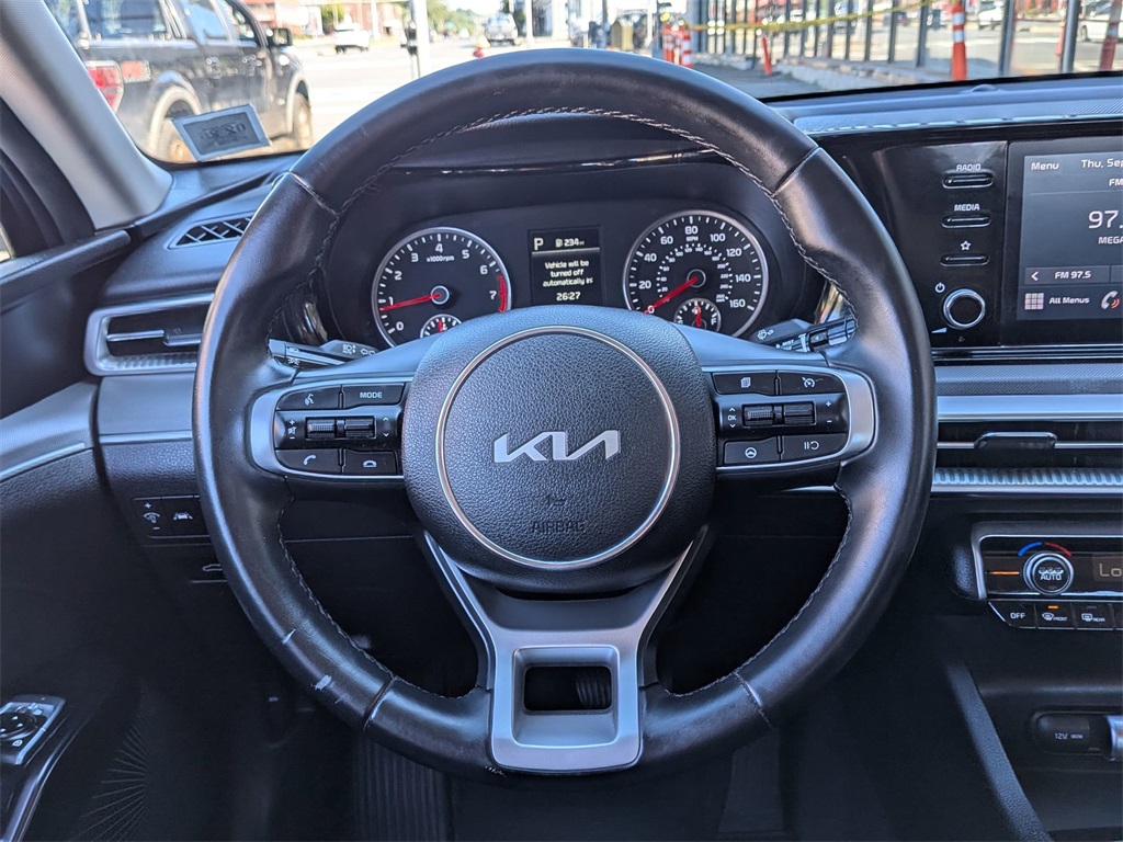 2022 Kia K5 LXS photo 12