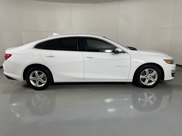 2023 Chevrolet Malibu 1LT photo 9