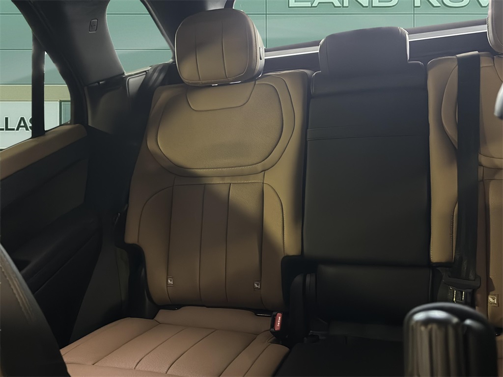 2025 Land Rover Range Rover Sport SE photo 25