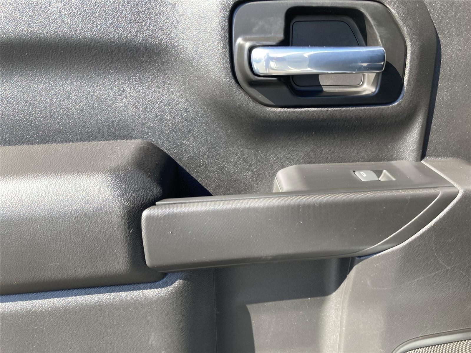2022 Chevrolet Silverado 1500 Custom photo 25