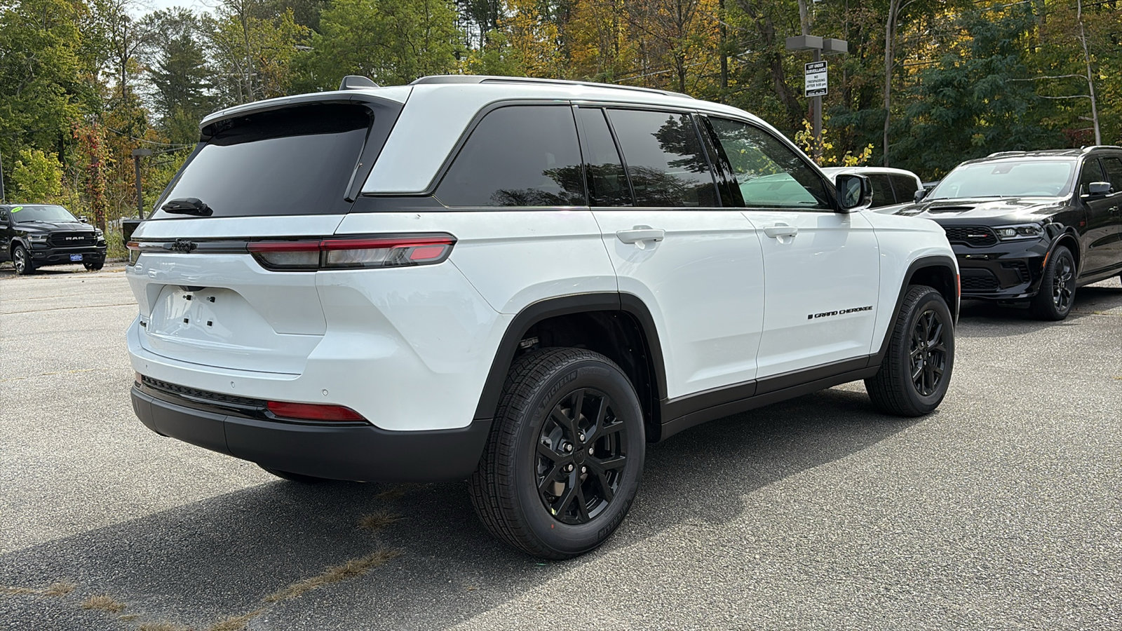 2025 Jeep Grand Cherokee Altitude X photo 4