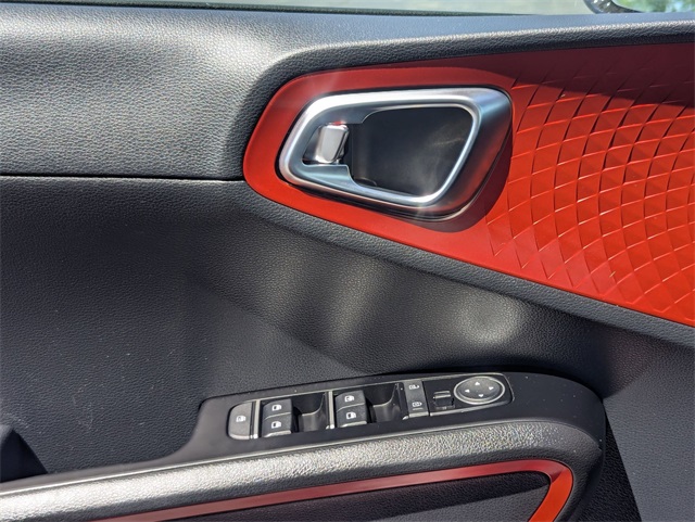 2024 Kia Soul GT-Line photo 19