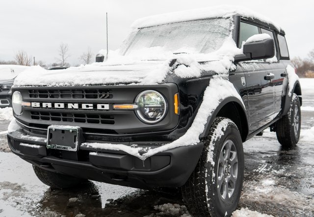 2025 Ford Bronco 4-Door Big Bend's photo