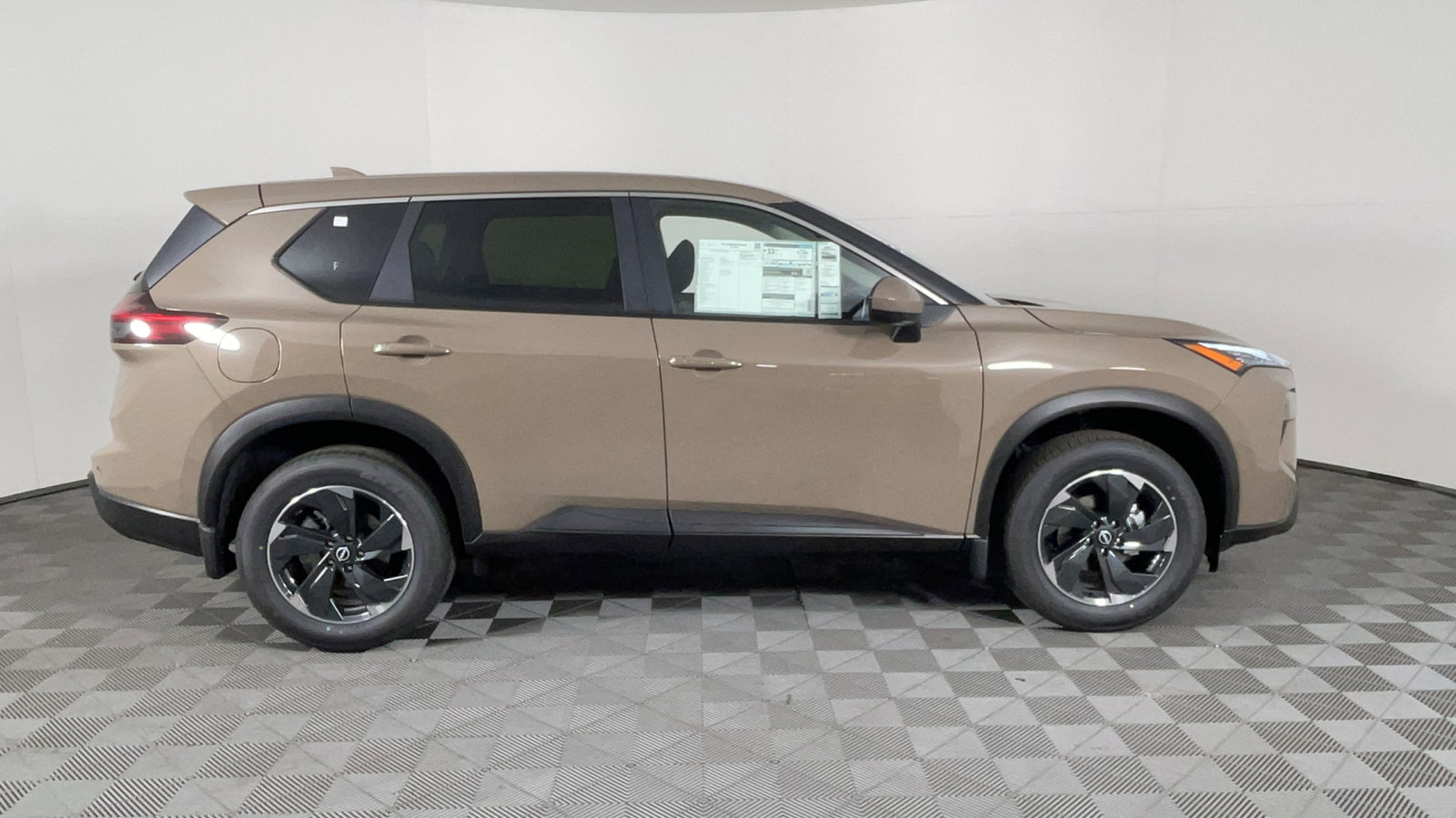 2025 Nissan Rogue SV photo 3