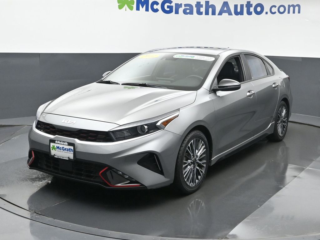 2022 Kia Forte GT-Line photo 15