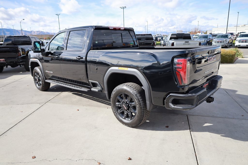 2026 Gmc Sierra 3500 HD AT4 photo 2