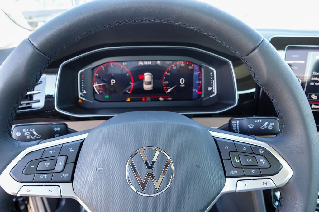 2025 Volkswagen Jetta 1.5T SEL photo 12