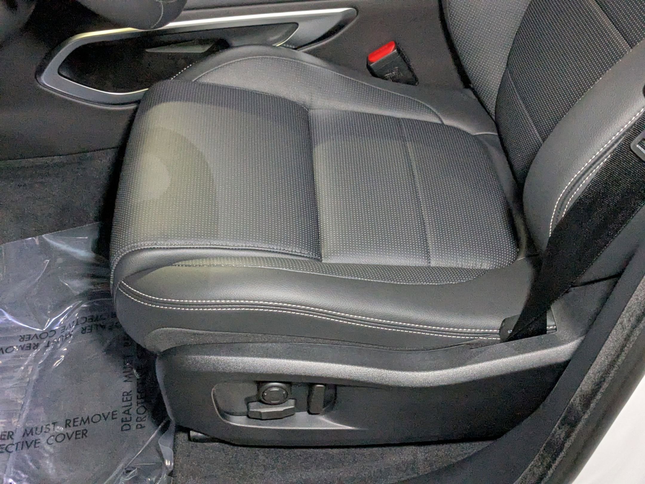 2026 Jaguar F-PACE P250 R-Dynamic S photo 4