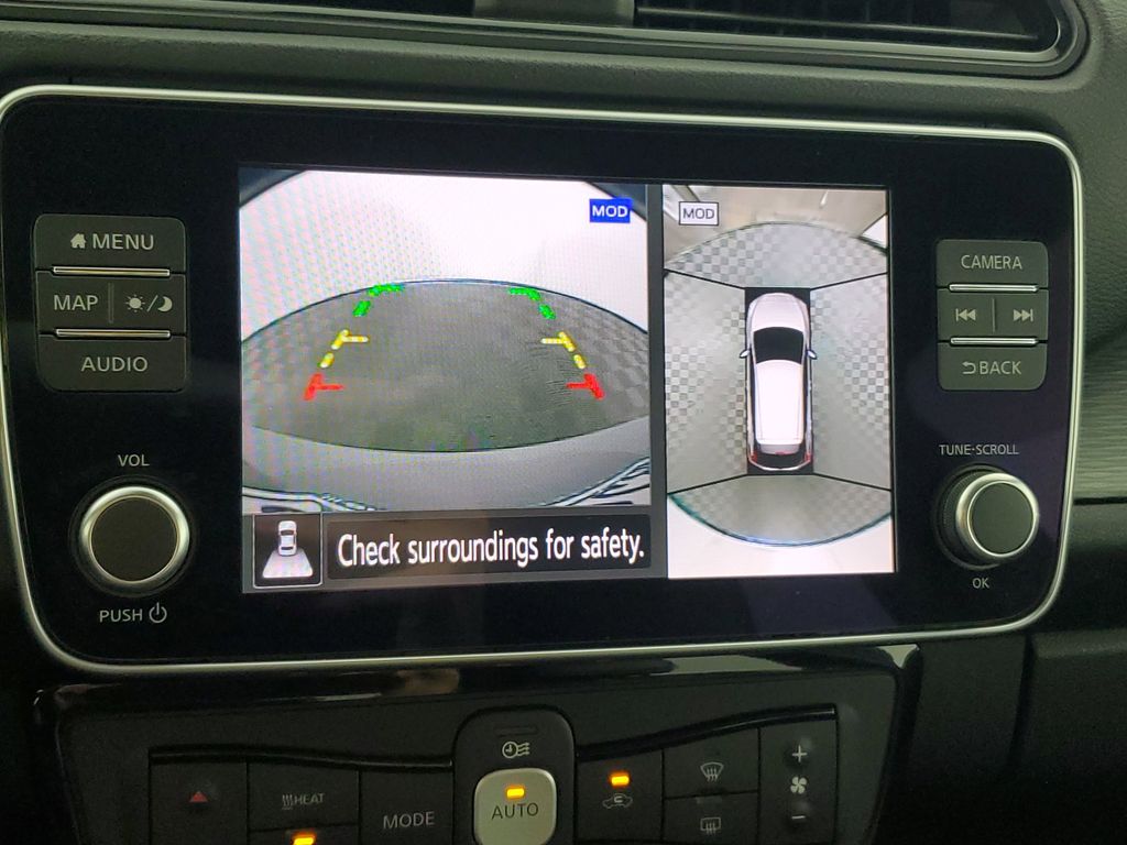 2022 Nissan Leaf SL Plus photo 17