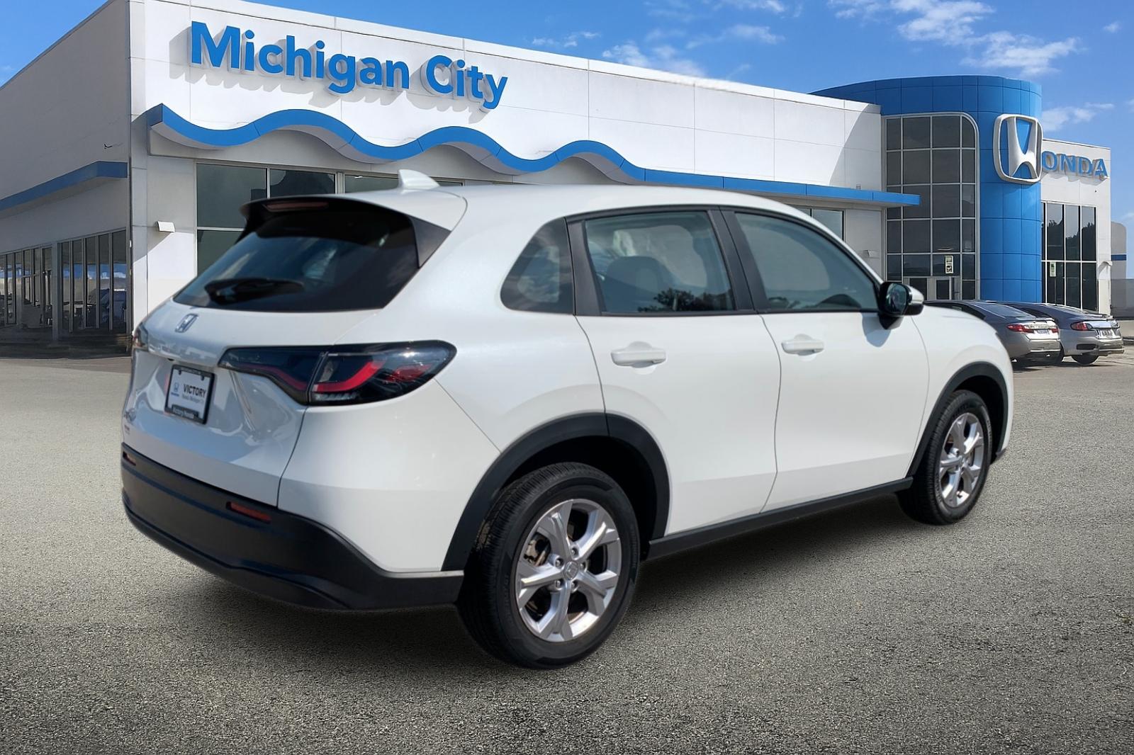 2024 Honda HR-V LX photo 2