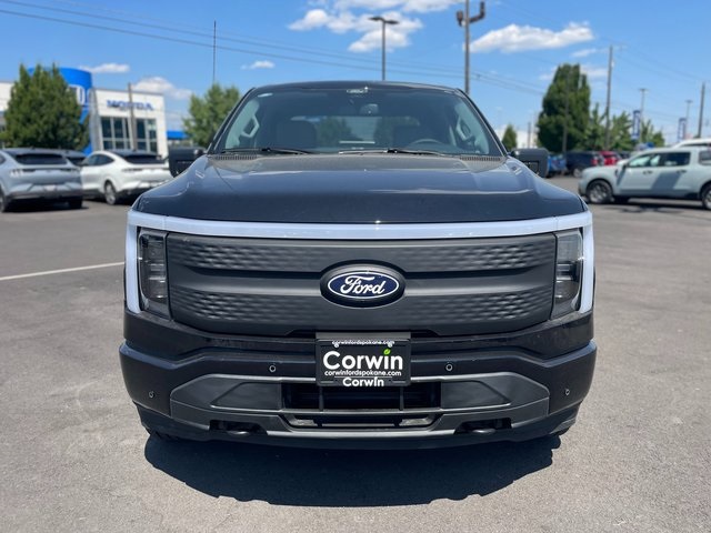 2025 Ford F-150 Lightning photo 6