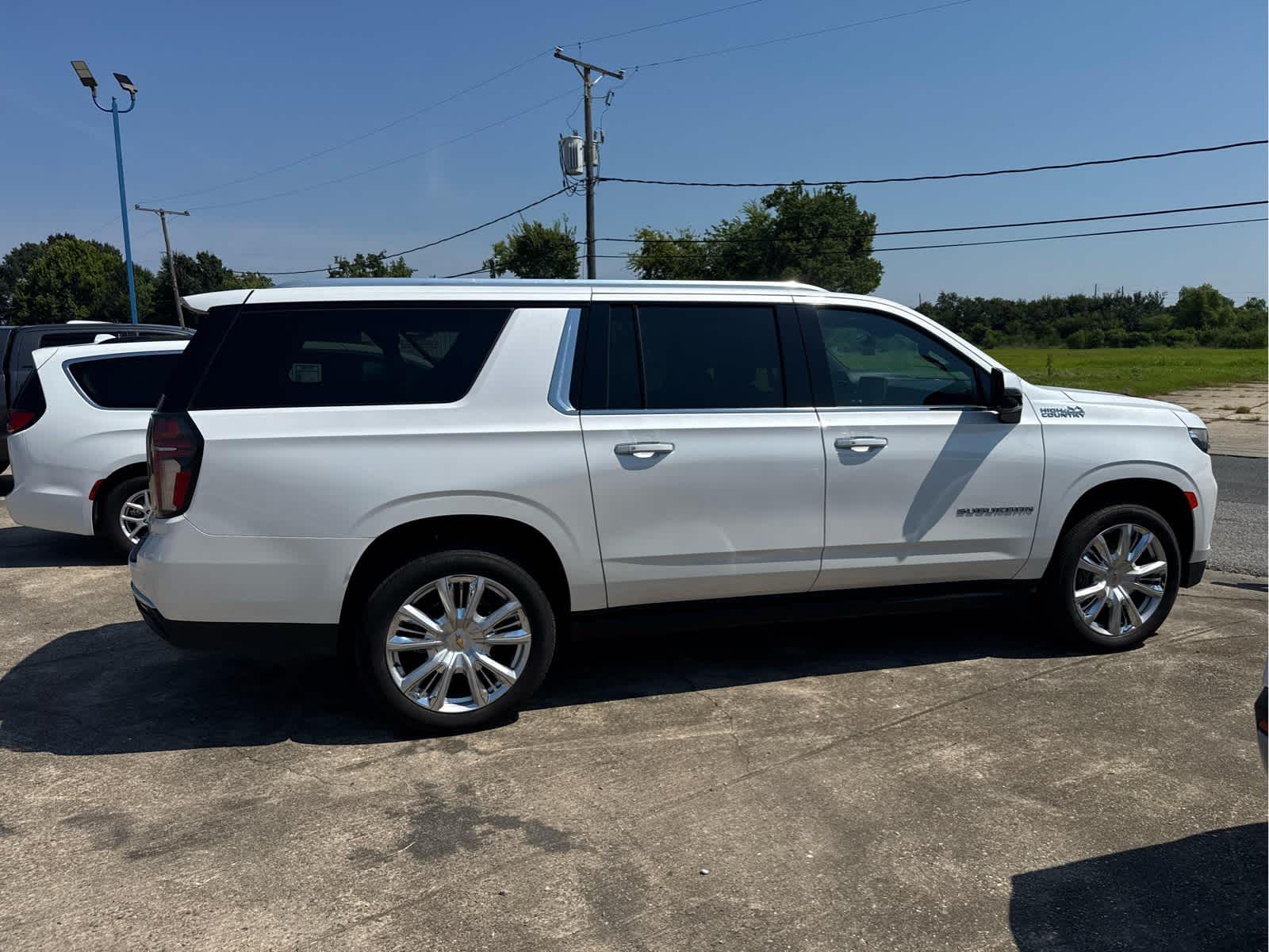 2024 Chevrolet Suburban High Country photo 10