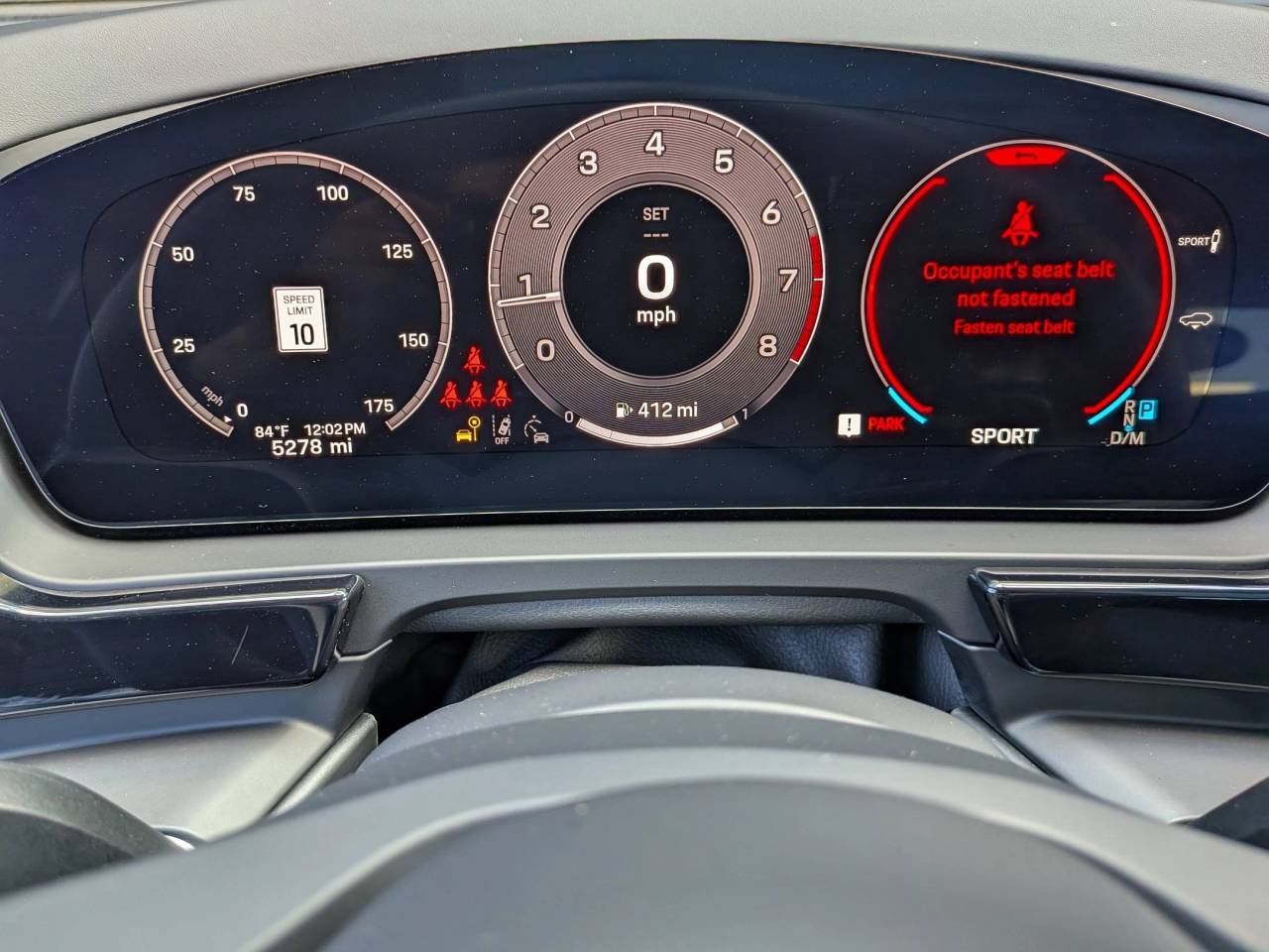 2025 Porsche Cayenne Coupe Base photo 16