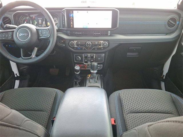 2024 Jeep Wrangler 4xe Rubicon photo 13