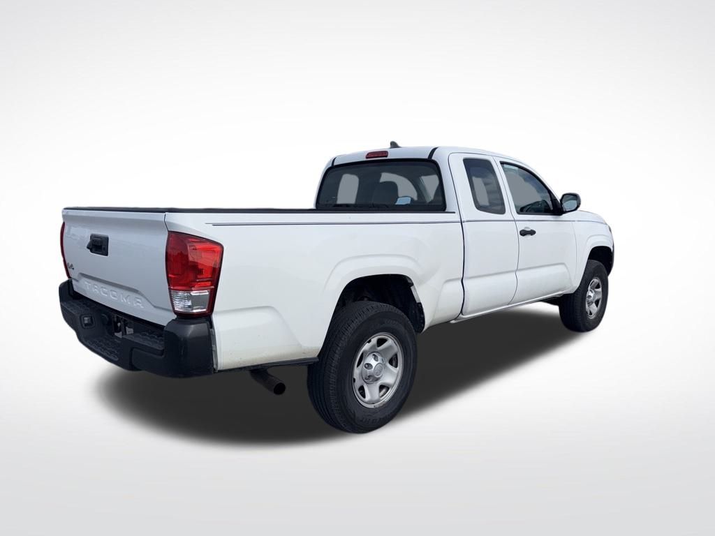 2018 Toyota Tacoma SR photo 4