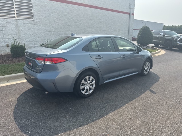 2024 Toyota Corolla Hybrid LE photo 4