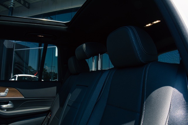 2022 Mercedes Benz GLS 450 4MATIC photo 13