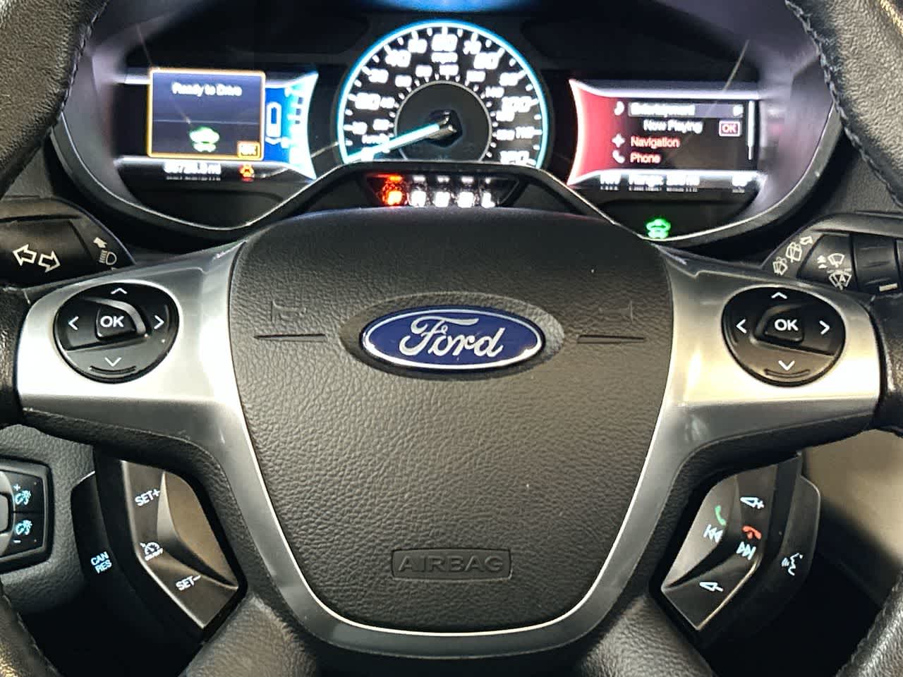 2016 Ford C-Max Energi SEL photo 22