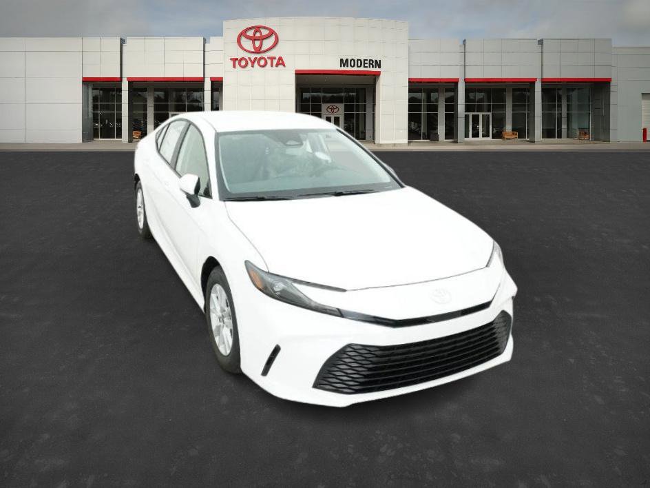 2025 Toyota Camry LE photo 32