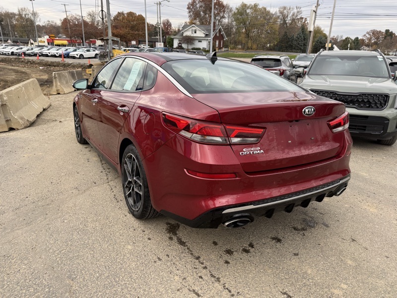 2020 Kia Optima SE photo 3