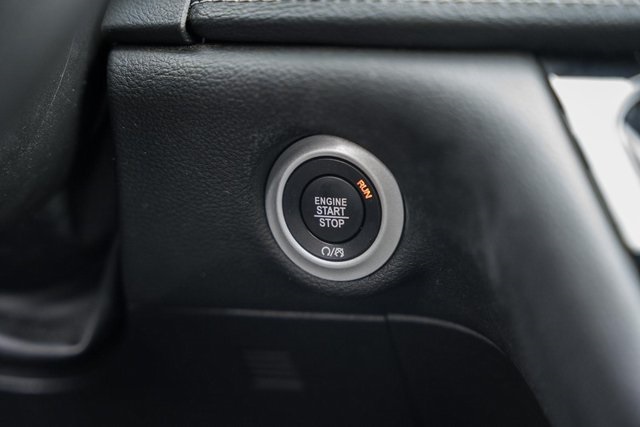 2019 Chrysler Pacifica Limited photo 24