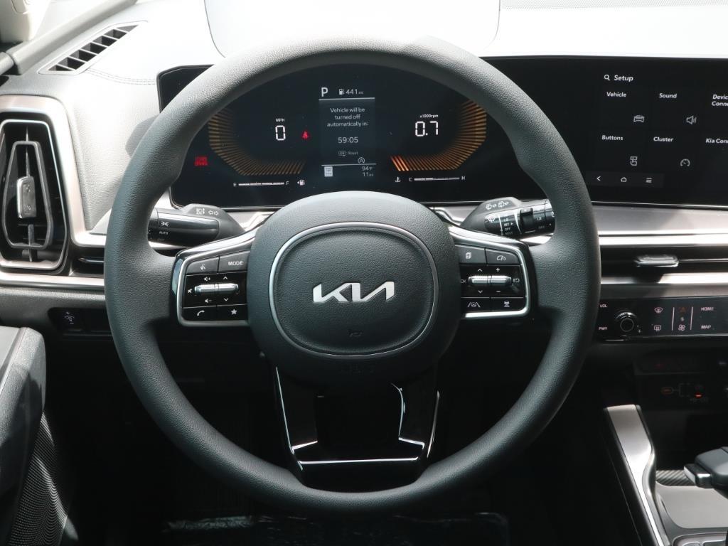 2025 Kia Sorento LX photo 6
