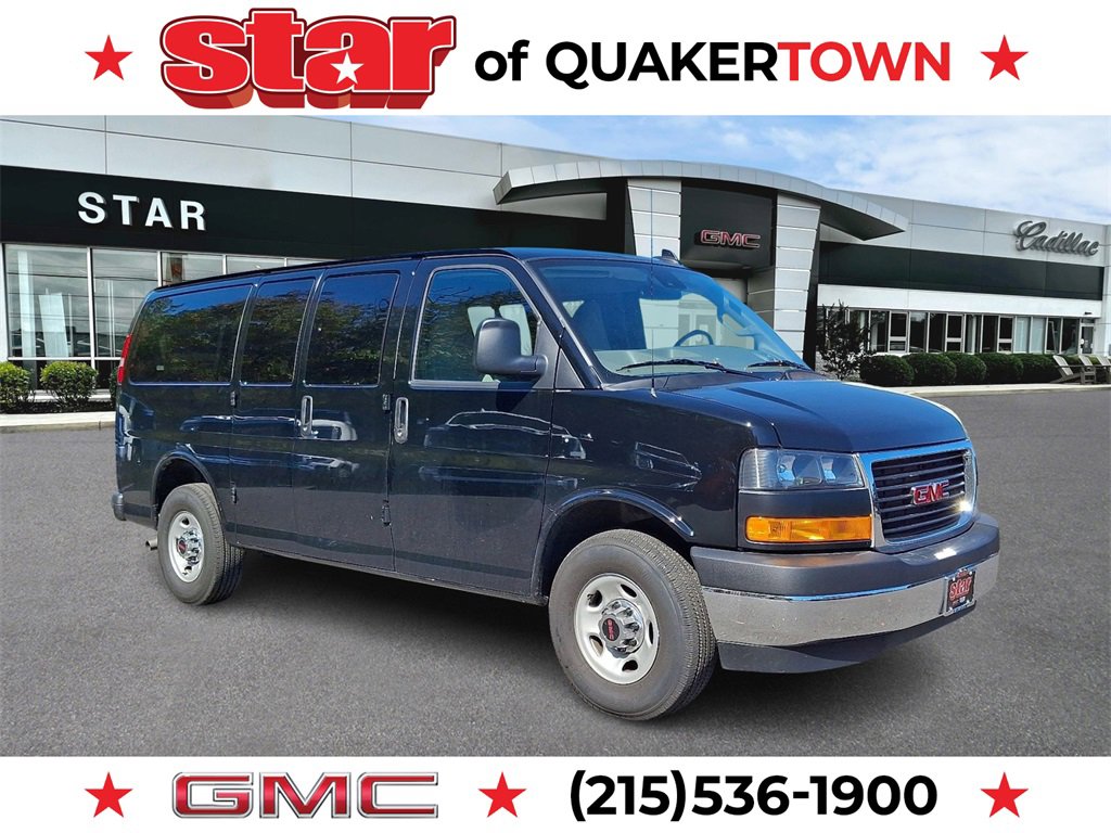 2025 GMC Savana Passenger LT's photo