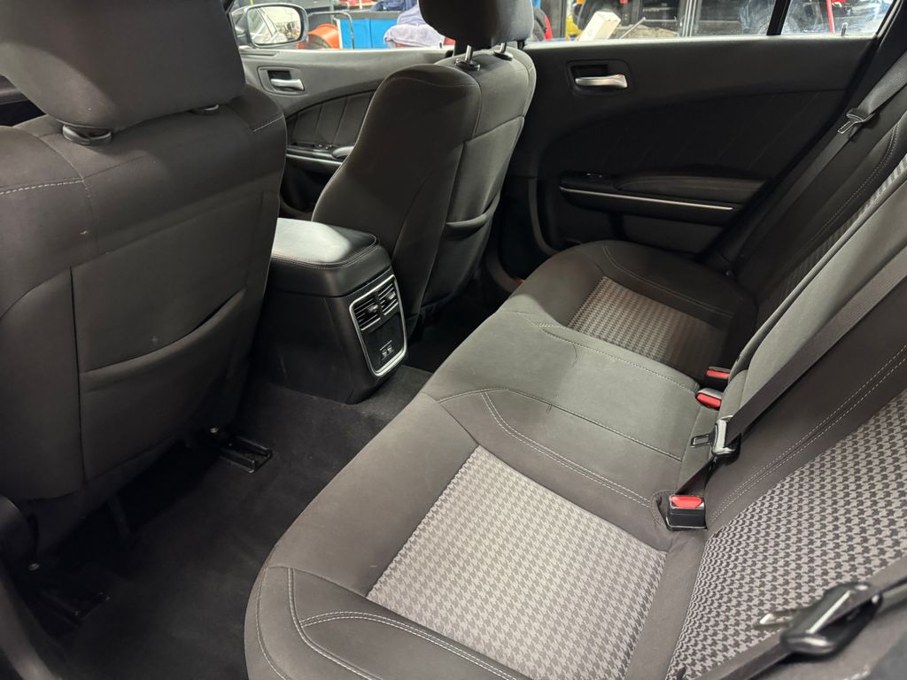 2023 Dodge Charger SXT photo 14