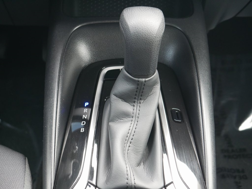2022 Toyota Corolla LE photo 19