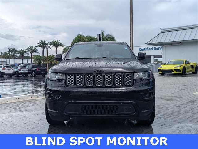 2020 Jeep Grand Cherokee Altitude photo 3