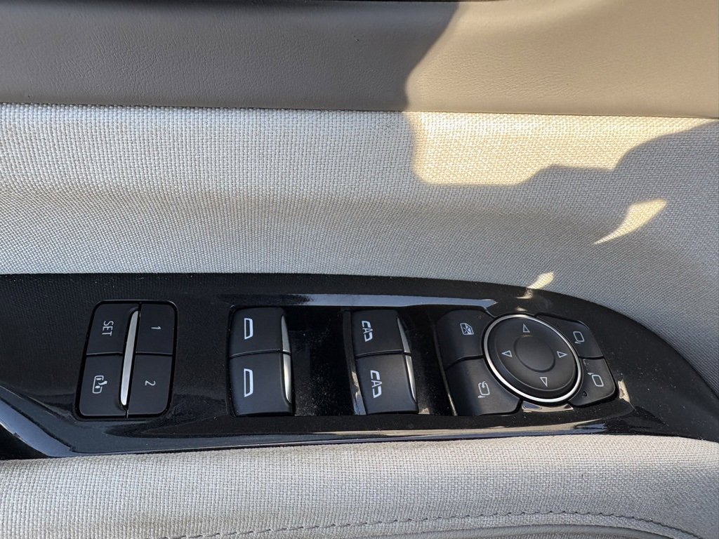 2024 Cadillac Escalade ESV Premium Luxury Platinum photo 9