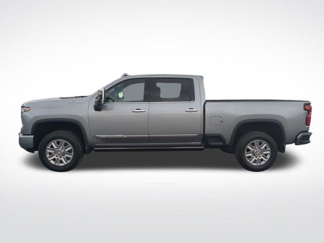 2025 Chevrolet Silverado 3500HD High Country photo 2