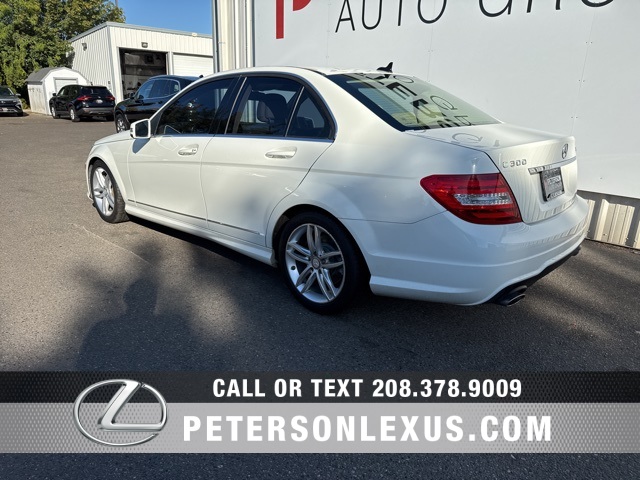 2012 Mercedes Benz C 300 4MATIC photo 5