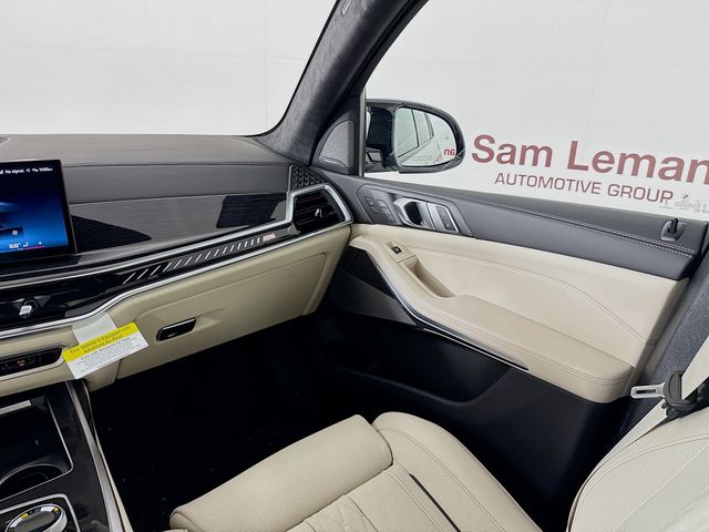 New 2026 White BMW M60i image 26