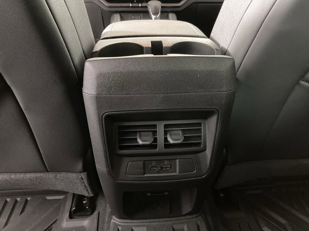2026 Chevrolet Colorado LT photo 11