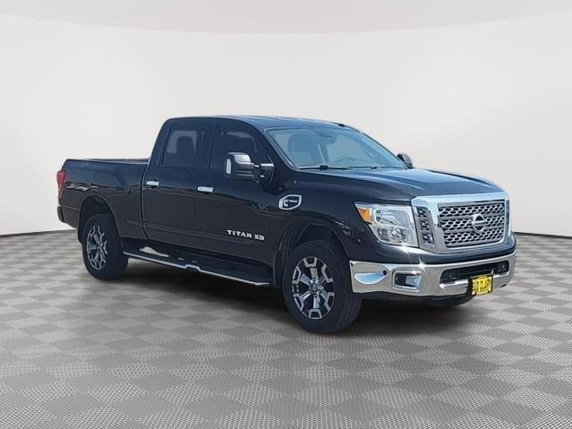 2017 Nissan Titan SV photo 7
