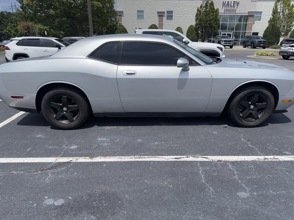 Used 2010 Dodge Challenger SE with VIN 2B3CJ4DV6AH200130 for sale in Midlothian, VA