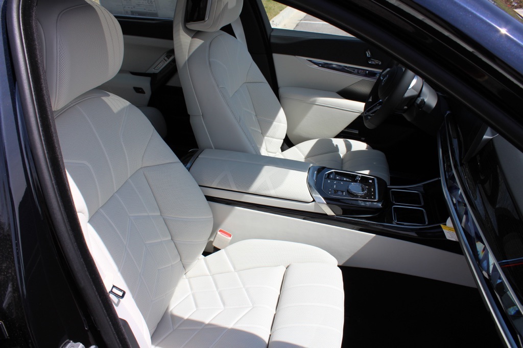 2025 Bmw i7 xDrive60 photo 17