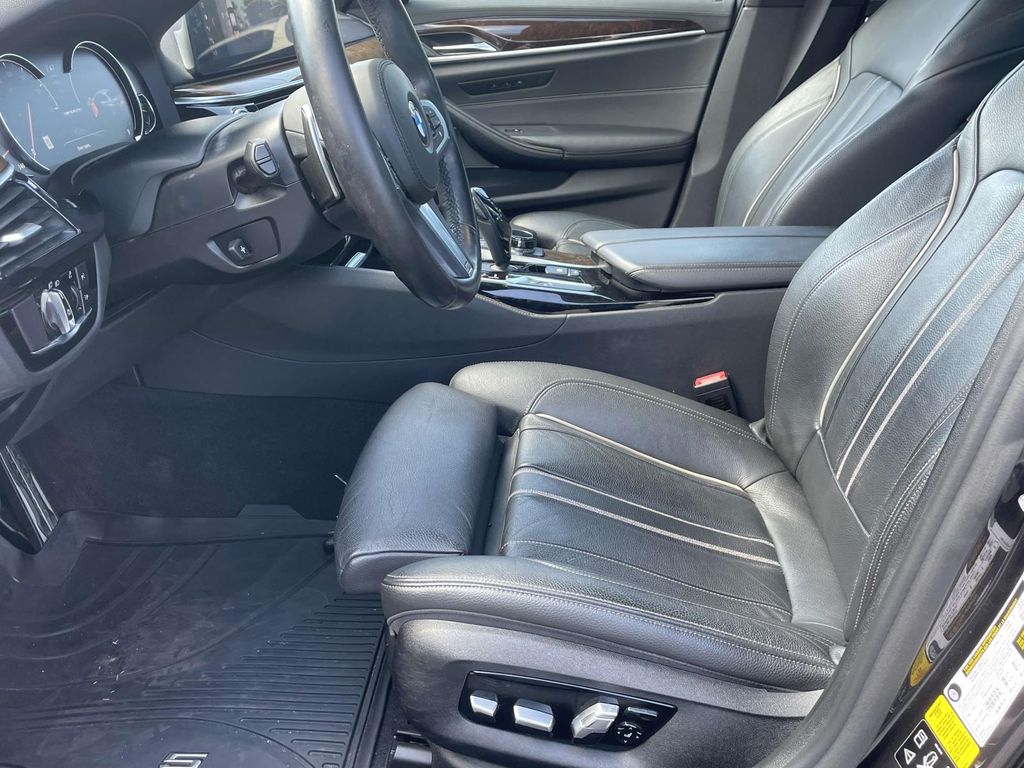 2018 Bmw M550i xDrive Sedan photo 13