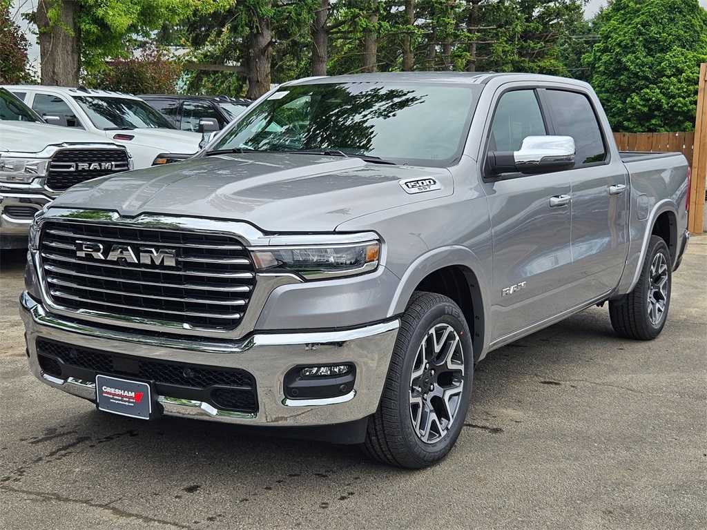 2025 Ram 1500 Laramie photo 3
