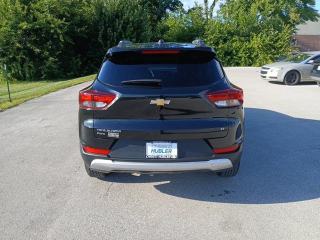 2025 Chevrolet Trailblazer LT photo 2