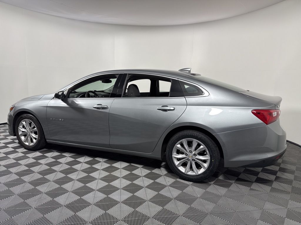 2023 Chevrolet Malibu 1LT photo 3