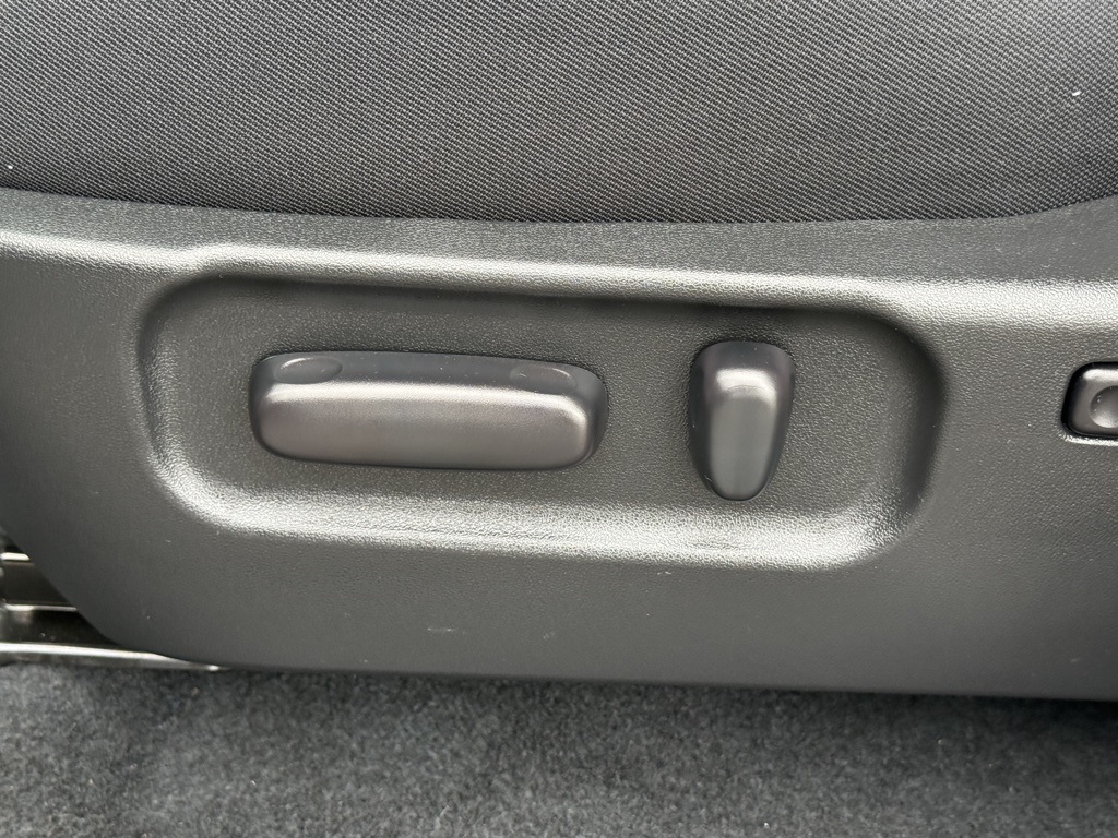 2023 Toyota Tacoma TRD Sport photo 17