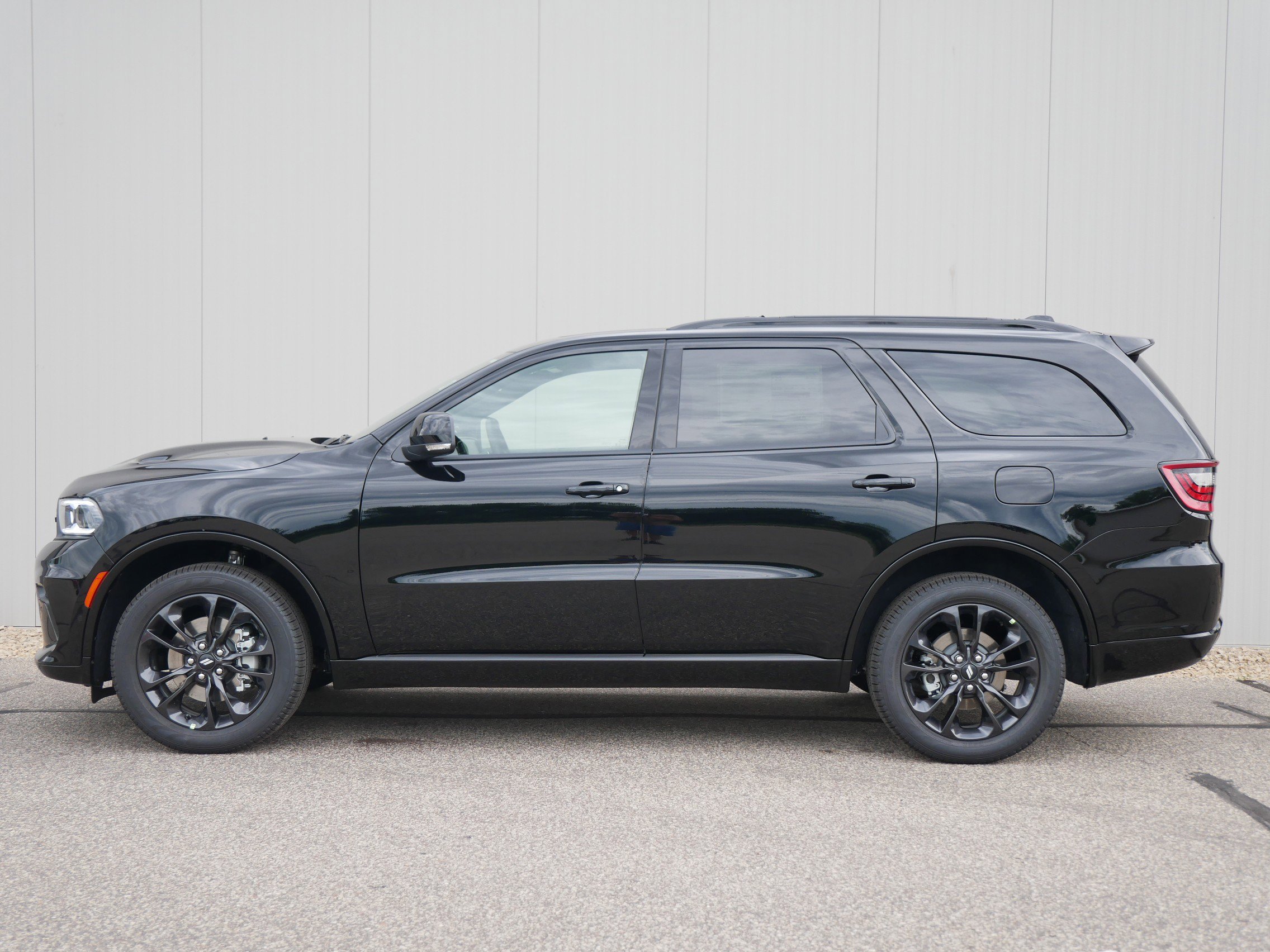 2025 Dodge Durango GT Plus photo 2