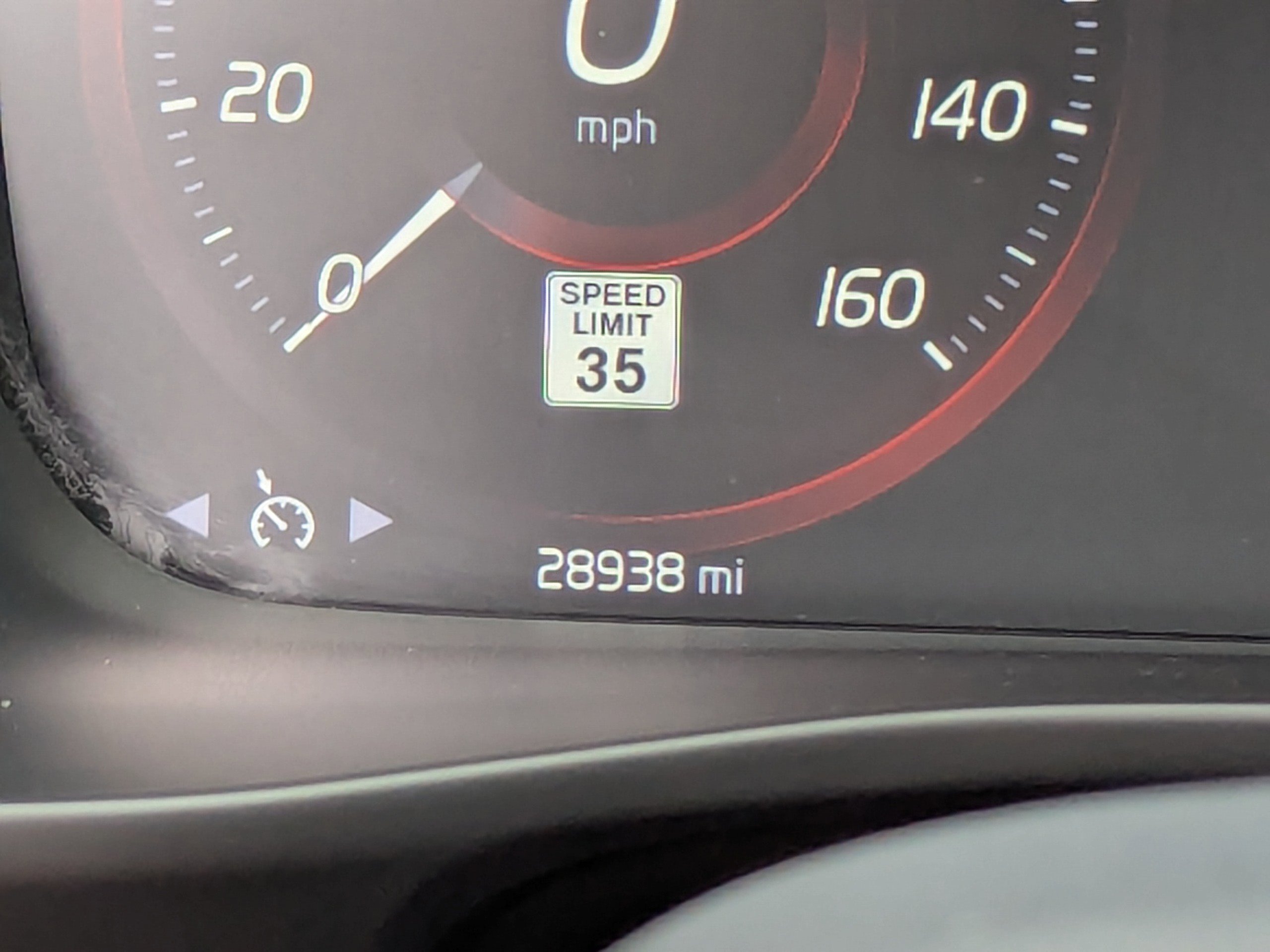 2021 Volvo XC40 R-Design photo 30